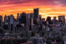 国产成人av麻豆色哟哟-国产成人内容的网络灰幕，一抹深不见底的诱惑